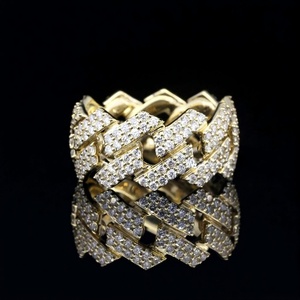 แหวนเงินแท้ 925 ชุบทอง ดีไซน์ Cuban Link ประดับเพชรโมอิสซาไนต์ทรงเรขาคณิตแบบ Cluster Band ฝังแบบ Pave Setting สำหรับงานแต่งงานสไตล์ฮิปฮอปที่ได้รับการรับรอง - Product Image 4
