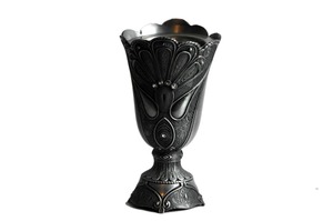 Quemador de Incienso Metálico Hecho a Mano con Diseño Floral Ornamentado, Decoración Religiosa, Uso en Todas las Estaciones - Product Image 1