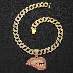 Pendentif lèvres en alliage de zinc plaqué argent avec micro-incrustation de strass, accessoire de mode hip-hop pour soirée - Product Image 3