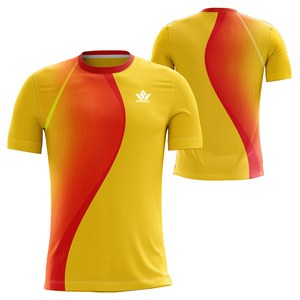 Camiseta de Fútbol Personalizada para Hombre, Degradado Amarillo y Rojo, Manga Corta, Cuello Redondo, Sublimada, Absorbe la Humedad, Ajuste Atlético, 100% Poliéster - Product Image 2
