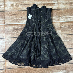 Vestido Corsé de Satén Verde Oliva con Varillas de Acero, Encaje Negro Superpuesto y Cremallera Lateral - Product Image 3