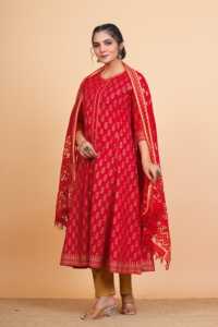 Anarkali Kurta Dupatta pour femme en coton rouge à imprimé floral, longueur mollet, col rond, manches trois-quarts, style ethnique mondial - Product Image 5