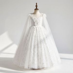 Vestido de gala largo de tul blanco con volantes escalonados y capa brillante estilo Princesa de Hielo para niñas, ideal para damitas de honor, bodas y fiestas de cumpleaños. - Product Image 3