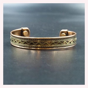 Brazalete Ajustable de Cobre Sólido Hecho a Mano, Accesorio de Joyería Duradero, Producto de Calidad de Exportación - Product Image 1