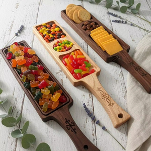 Bandeja de madera moderna para servir, ideal para hoteles, restaurantes, buffets, mostradores y presentaciones elegantes de alimentos. - Product Image 1