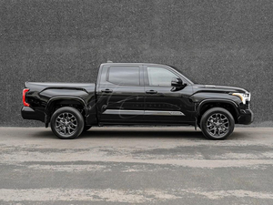 NUEVA Toyota Tundra 2025 de 6 Cilindros, Potencia (436hp), Eje-2 4x4, Euro6, Combustible-Gasolina, Transmisión Automática, Volante a la Izquierda - Product Image 3