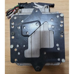 Módulo de control del motor ECU Bosch Scania usado, compatible con Bosch 0281001322 para piezas de repuesto de control del motor ECU Scania. - Product Image 4