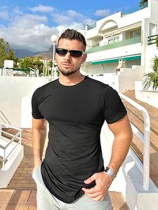 T-shirt noir à manches courtes pour homme, coupe ajustée, col rond, en jersey de coton, décontracté, uni, respirant, longueur standard - Product Image 3