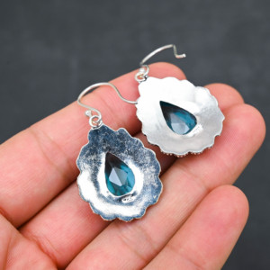 Boucles d'oreilles personnalisées en argent sterling 925 avec topaze bleue créée en laboratoire, 1,9 pouce, bijoux en pierres précieuses faits à la main, boucles d'oreilles fines antiques, cadeau pour femme - Product Image 3