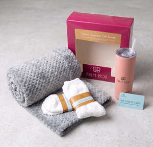 Balm Box USA, Paquete de Cuidado para el Cáncer de Mama para Mujeres, Regalo de Recuperación de Mastectomía, Set de Confort Postoperatorio, Diseño Moderno, Internacional - Product Image 3