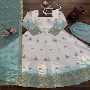 VASTRA COTTAGE Elegante Conjunto de Traje Anarkali de Georgette con Pantalón y Dupatta con Bordado de Lentejuelas, Ideal para Fiestas y Bodas - Product Image 5