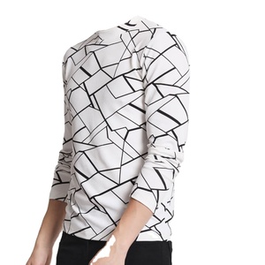เสื้อสเวตเชิ้ตผู้ชาย คอวี ทรงปกติ ผ้าฝ้าย 100% ระบายอากาศ แห้งเร็ว สกรีนโลโก้ได้ตามต้องการ ผลิตในประเทศปากีสถาน เหมาะสำหรับใส่ลำลองในฤดูหนาว - Product Image 1