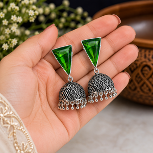 ARTS JEWELS Pendientes colgantes vintage de plata oxidada con jade verde para mujer |   Joyería de Fiesta Estilo Jhumka de Bollywood - Product Image 6