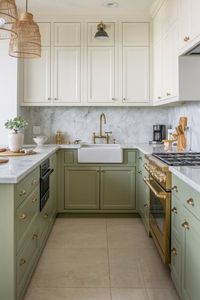 ตู้ครัวสีขาวสไตล์อเมริกัน ออกแบบตามสั่ง ไม้จริงสองสี แบบยุโรป ราคาโรงงาน - Product Image 3