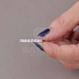 Anillo de Boda de Perfil Bajo con Moissanita de Corte Redondo de 1.80CT, Chapado en Oro Sólido de 14K y 3MM, para Damas de Honor - Product Image 2