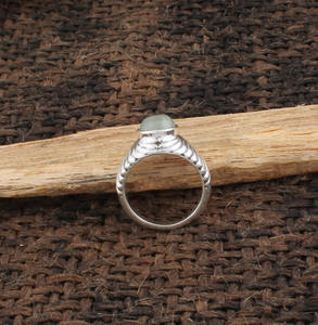 Bague en argent sterling 925 avec pierre de lune blanche naturelle sertie clos, bijou fait main pour femme, pierre de naissance de juin, idéale pour les fêtes - Product Image 5