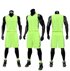 Uniformes de Baloncesto Sublimados Deportivos de Alta Calidad con Logotipo Personalizado, Camisetas de Baloncesto Transpirables para Hombre y Mujer a Precio Económico - Product Image 5