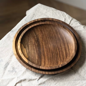 Plato de madera de nogal tallado a mano, decoración de cocina estilo rústico por blossom craft india - Product Image 2