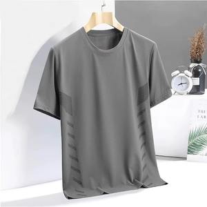 T-shirt de sport pour homme grande taille, 100 % coton, 220 grammes, séchage rapide, avec broderie personnalisée du logo OEM, design vierge sur le devant, collection été 2026 - Product Image 6