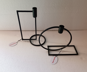 Candelabros Cónicos de Hierro Natural Ecológicos Hechos a Mano de Alta Calidad en Negro Mate, Plateados, para Navidad, Pascua, Hogar Moderno - Product Image 1