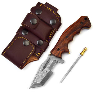 Navajas plegables para camioneros equipadas con un mecanismo de bloqueo resistente para una apertura controlada y un uso diario seguro. - Product Image 1