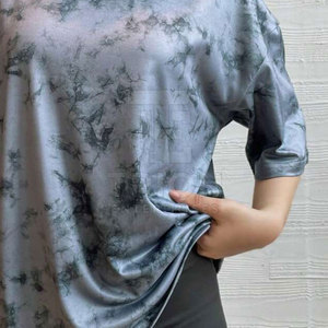 Camiseta Tie Dye de Alta Calidad, Suave y Cómoda, Camiseta de Mujer de Primera Calidad, Colección de Verano, Camiseta Tie Dye para Mujer - Product Image 6
