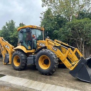 Chargeuse-pelleteuse diesel JCB puissante avec moteur et pompe pour travaux de terrassement, de creusement et de chargement – Équipement lourd et durable - Product Image 1