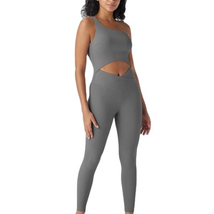 Combinaison de sport une pièce personnalisée pour femme, dos nu, respirante, à une bretelle, effet froncé, pour la gym, le fitness et le yoga - Product Image 1