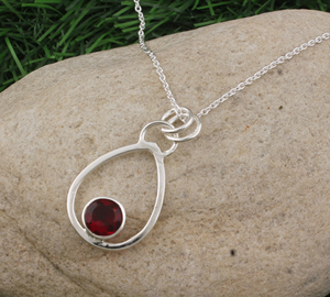 Colgante de Granate Rojo Natural, Plata de Ley 925, Chapado en Platino, Estilo Vintage, Hecho a Mano, Unisex, Piedra de Nacimiento de Enero, Joyería al por Mayor - Product Image 2