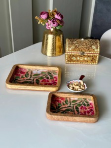 Bandeja pequeña tipo mosaico, paquete de 2 bandejas redondas de madera de mango con asas, bandeja decorativa para servir. - Product Image 3