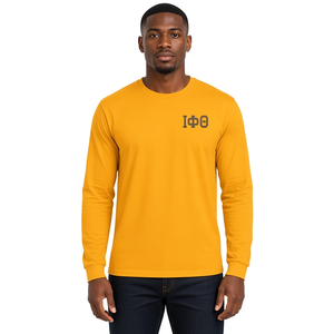 เสื้อยืดคอกลมแขนยาวผู้ชายสีทองพร้อมดีไซน์ตัวอักษรกรีกที่หน้าอก เสื้อยืดผ้าฝ้ายลำลองสำหรับชมรมนักศึกษาในมหาวิทยาลัยและทุกโอกาส - Product Image 1