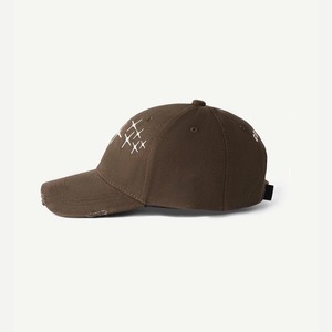 Casquette de baseball marron à 6 panneaux avec broderie géométrique blanche, unisexe, ajustée, en sergé, style urbain décontracté, printemps-été - Product Image 4