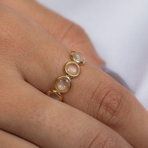 Anillo de Eternidad de Oro Amarillo de 14K con Topacio Limón, Ajustable - Product Image 1