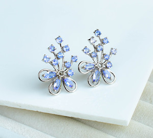 Pendientes de Plata de Ley 925 con Tanzanita Natural Azure Meadow, Diseño Floral en Racimo Marquise - Product Image 2