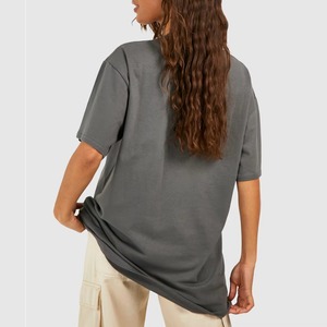 เสื้อยืดผ้าฝ้ายสีเทาขนาดใหญ่พิเศษ พิมพ์ลายฟอยล์สีชมพู New York ด้านหน้า คอกลม แขนสั้น สไตล์ลำลองสำหรับผู้หญิง - Product Image 2
