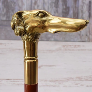 Bâtons de marche rustiques modernes en bois naturel écologique avec poignée en laiton poli, idéaux pour les cadeaux - Product Image 1