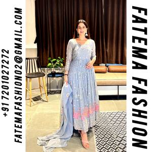 Elegante Salwar Kameez de Georgette Sintética Pesada con Delicado Trabajo de Pedrería, Prenda de Moda para Fiestas y Bodas, Fatema Fashion, Listo para Usar - Product Image 2