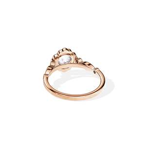 Anillo de Compromiso de Oro de 14k con Diamantes para Mujer, Corte Brillante Redondo, Engaste de Bisel, Estilo Floral - Product Image 3