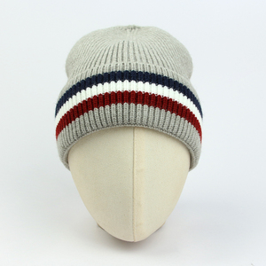 Bonnet d'hiver en laine 100% de qualité supérieure, personnalisé avec logo imprimé, respirant, chaud, tricoté, directement de l'usine. - Product Image 3