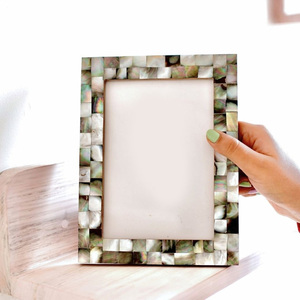 Mother of pearl shell inlay photo <b>frames</b> wholesale handcraft capiz pearls <b>picture</b> <b>frame</b> cheapest price - Product Image 3