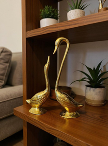 Paire de cygnes en laiton faits à la main, sculpture élégante d'oiseaux aquatiques, décoration métallique pour la maison, ornement de table, cadeau de luxe - Product Image 5