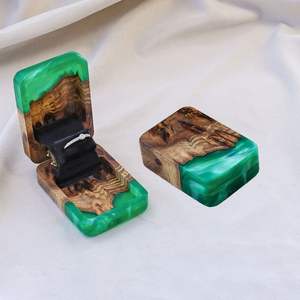 Caja de Madera y Resina Epoxi Ecológica Hecha a Mano, Pulida, Hexagonal, para Joyas y Anillos, con Incrustaciones Azul Océano, Estuche de Regalo Empresarial - Product Image 2