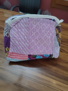 Colorful Corn Husk Clutch Pouch Durable Cover Closure Soft Portable Wholesale Make up Pouch With Handle Lightweight Puffer - Product Image 3