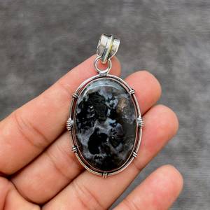 Pendentif mystique en Merlinite fait main, collier en argent sterling 925, pierre naturelle noire et blanche, collier pour femme, cadeau - Product Image 3