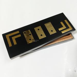 Juego de Dominó Moderno de Mármol con Detalles en Latón y Caja de Almacenamiento de Madera, Elegante Decoración de Mesa para Reuniones Familiares - Product Image 5