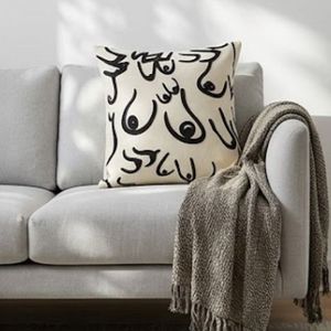 Minimalist Square Throw <b>Pillow</b> Cover With <b>Black</b> Arabic Script Pattern Screen Printed On Cream Fabric at Wholesale Price - Product Image 6