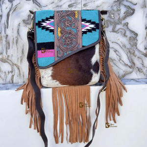 กระเป๋าหนังแท้ทำมือ กระเป๋าหนังวัวแท้ลายแอซเท็ก พร้อมพู่ห้อยแบบผ้าห่ม กระเป๋าสะพายข้างขายดีสำหรับผู้หญิง - Product Image 1