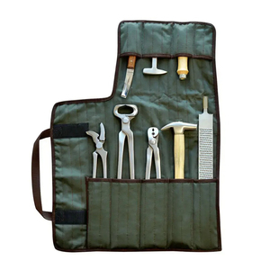Kit de fermeur ORTHO GENIX : Ensemble d'outils de haute qualité pour le soin des sabots de cheval avec pochette – Équipement durable pour l'entretien des sabots équins - Product Image 1