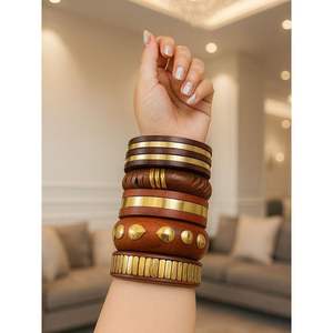 Bracelets en bois faits à la main de qualité supérieure RR Enterprises pour femmes, accessoires ethniques pour tous les jours et pour les fêtes, fabriqués en Inde - Product Image 1