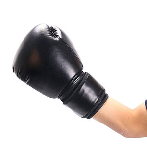 Gants de boxe en cuir noir et jaune Econex Sports, fermeture à boucle complète, logo personnalisable, sangle de poignet, entraînement pour adultes - Product Image 2